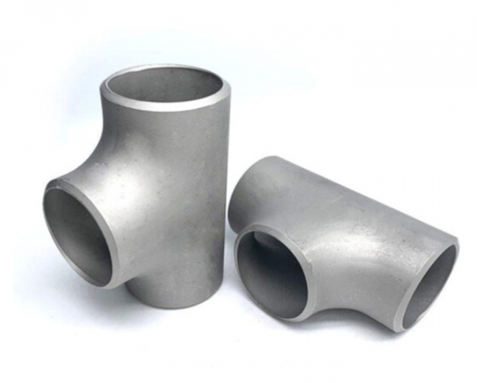 โลหะ เหล็กคาร์บอน เหล็กดํา ASTM A234 WPB 1/2 "-48" เทียบเท่า / ลด Tee 0